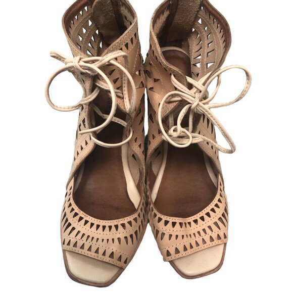 Jeffrey Campbell SIZE 8.5 Cordillo Perforated Tan Leather Tie Bootie Heels Sanda - Picture 4 of 12